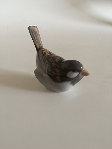 Royal Copenhagen Figurine Sparrow tail up No. 1081