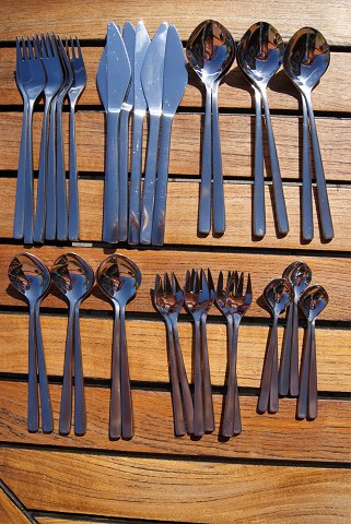 Fuga steel flatware by GENSE