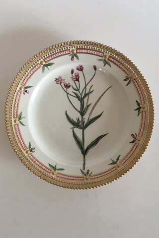 Royal Copenhagen Flora Danica Lunch Plate No 3550 Rare Arnold Krog production 1904-1908