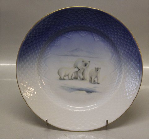 Greenland B&G Porcelain
 Kalaallit Nunaanni pingortitaq  - Greenlandic Scenery Collection 026-326 
Lunchon plates