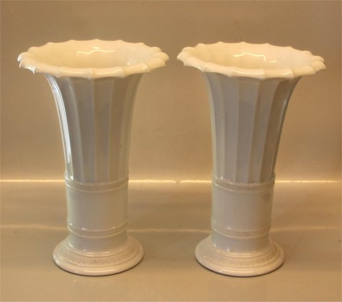 Kongelig Dansk RC Hvidglaseret Hetsch Vase 26.5 cm