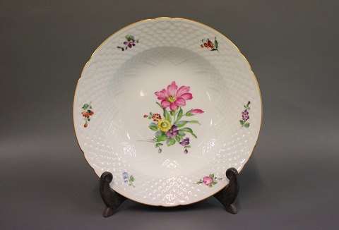 B&G saxon flower. Soup plate which was made between 1915 and 1947 with no. 10.5000m2 showroom.