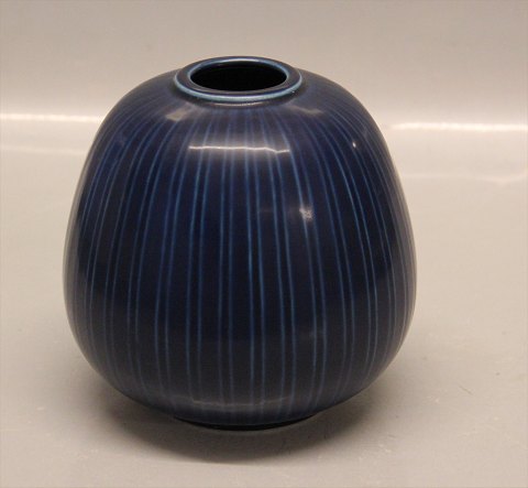 Aluminia kunstfajance 2628 Marselis Mørkeblå Vase 13 x 14 cm Nils Thorsson 1953