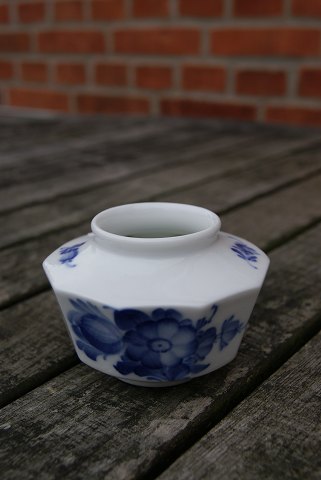 item no: po-Kantet vase 8616.SOLD