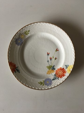 Royal Copenhagen Stel No 93 Hvid Halvblonde m. Blomster og Guldkant Frokosttallerken