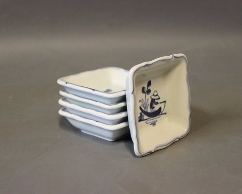 Kuvertskål med forskellige motiver af Aluminia, #1270/4028.5000m2 udstilling.