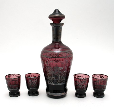 Karaffelsæt med glas