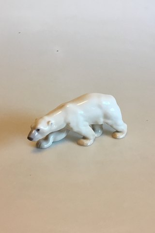 Bing og Grondahl Polar Bear Figurine No. 2218