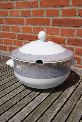 Magnolia Grey Danish porcelain, covered soup tureen No 183