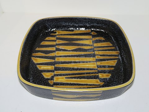 Royal Copenhagen Baca faience
Yellow dish