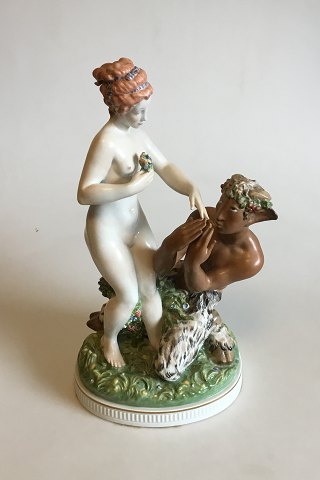 Royal Copenhagen Gerhard Henning "Håndkysset" Overglasur No 2109 Måler 38 cm x 21.5 cmPerfekt stand