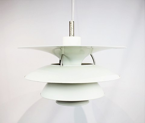 Charlottenborg pendant, model PH 6½-6 by Ebbe Christensen & Sophus Frandsen from 
Poul Henningsens drawing for Louis Poulsen.
