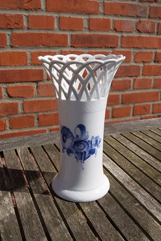 vare nr: po-Flettet stor vase 8236.SOLD