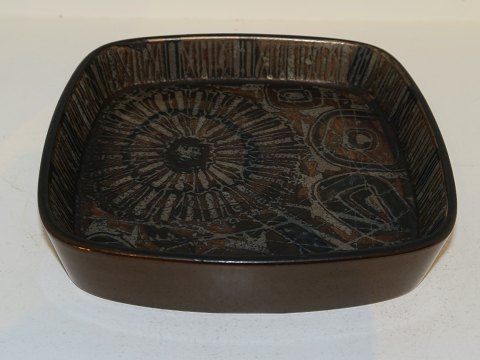 Royal Copenhagen Baca 
Brown dish 17 cm.