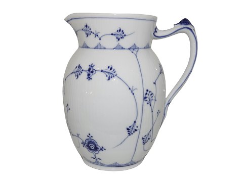 Blue Fluted Plain
Large milk pitcher 1 liter from 1939