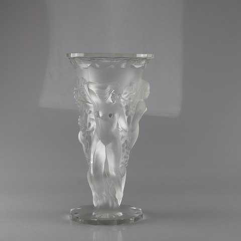 René Lalique vaseDansende nymfer