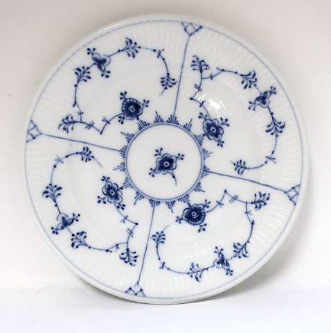 Royal Copenhagen. Hotel porcelain. Blue fluted, plain. Lunch plate. Model 330. Diameter 20 cm. (1 quality)
