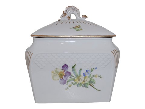 Sachian Flower
Lidded box for biscuits