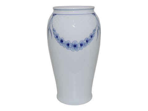 Empire
Tall vase 21 cm.