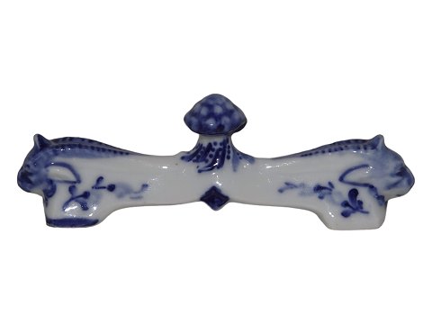Blue Flower Curved
Rare knife stool from 1898-1928