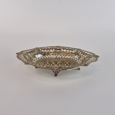 Ovalt fad på fødder830 sølv