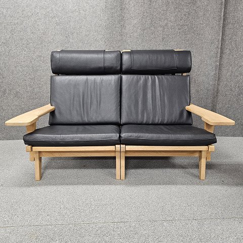 Wegner sofa
GE 375
Eg og læder