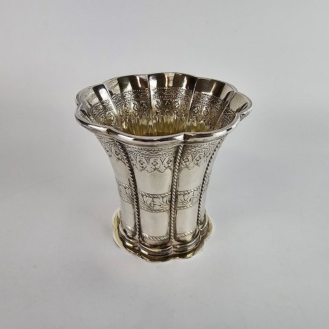 Margrethe bægerØ 8,2Edvard Andersen