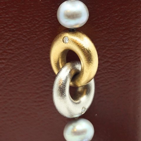 Ole Lynggaard; Fidelity smykkelås i 14 kt. guld og hvidguld, med diamanter