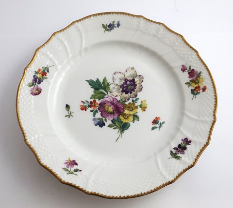 Royal Copenhagen. Sächsische Blume. Frühstücksteller. Modell # 1623. Durchmesser 22 cm. Hergestellt vor 1923.