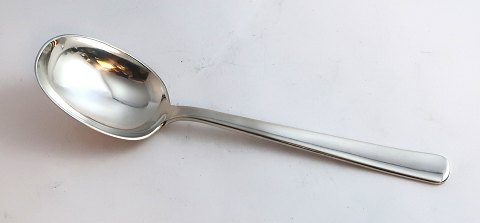 Grand Prix. Sterling (925). Design: Kay Bojesen. Serving spoon. Length 19.2 cm