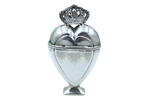 Silver vinaigrette with a kings crown from around 1800-1850