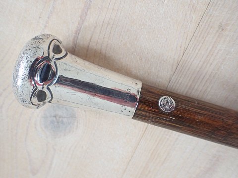 Engelsk stok med sølvknop.