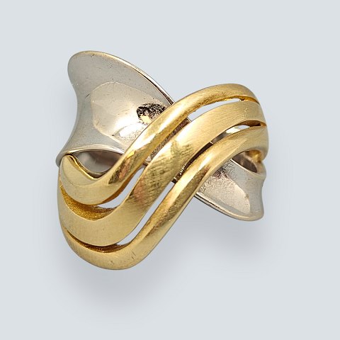 Ring in 14k gold and white gold