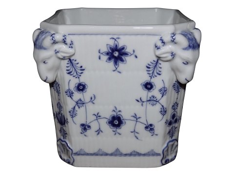 Musselmalet Riflet
Sjælden firkantet urtepotte med vædderhoveder fra 1894-1897