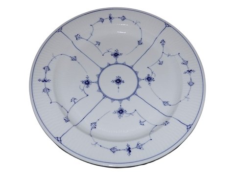 Blue Fluted Plain
Extra large round platter 35.5 cm. from 1860-1893