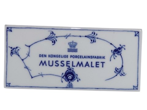 Blue Fluted
Dealer sign