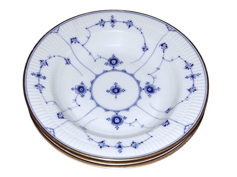 Blue Fluted with Gold edge
Large soup plate 24.7 cm. from before 1894