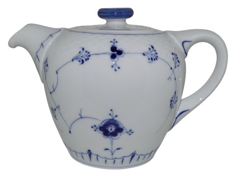 Blue Traditional Thick porcelain
Small teapot