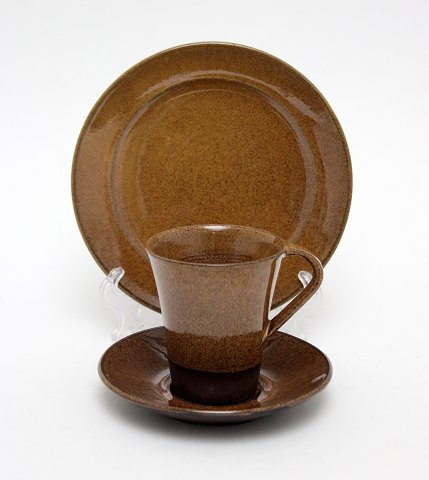 Espressokop og kagetallerken, Viggo Kyhn