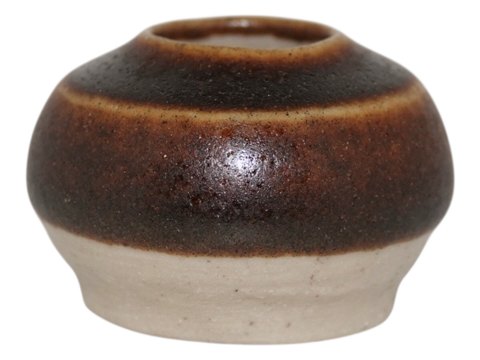 Christian Poulsen art pottery
Miniature vase - glaze test piece