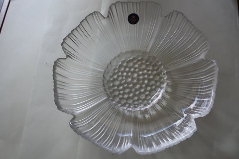 Beautiful old bowl made of glass from Holmegaard Glasværk / Royal Copenhagen
Name: Bellis
Design: Torben Jørgensen
Diam: 20cm
H: 5cm
From the 1900-years
In a very good condition