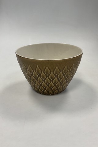 Bing and Grondahl / Kronjyden Jens Quistgaard Salat Bowl from the Relief Series 
White inside the bowl