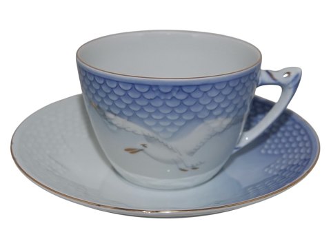 Seagull with gold edge
Chocolate cup #475