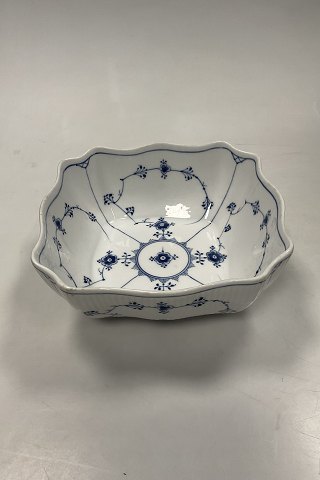 Royal Copenhagen Blue Fluted Plain Salat Bowl No. 193