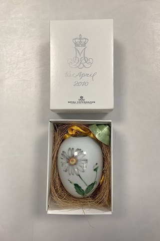 Royal Copenhagen Large Easter Egg - Daisy 2010