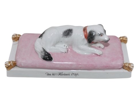 Royal Copenhagen
Brevpresse med hund fra 1789