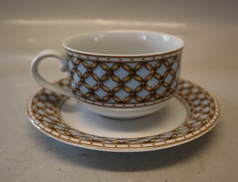 Light blue braided 084 Cappuccino 28 cl (1271084) Tea cup saucer (085)  Liselund 
Royal Copenhagen Modern