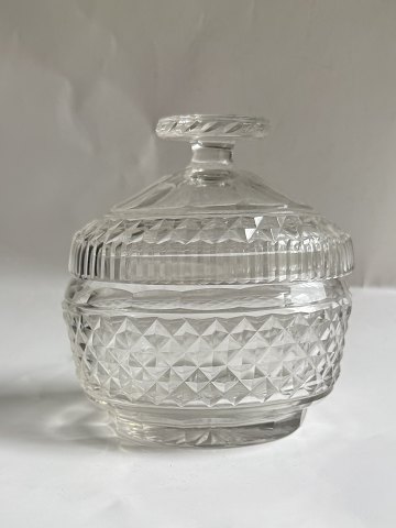 Irish bonbonniere in cut glass 19. century
