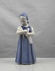 B&G figur2721Mary, pige med dukke