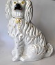 Stor 
Staffordshire 
hunde 
fajancefigur, 
ca. 1840, 
England.